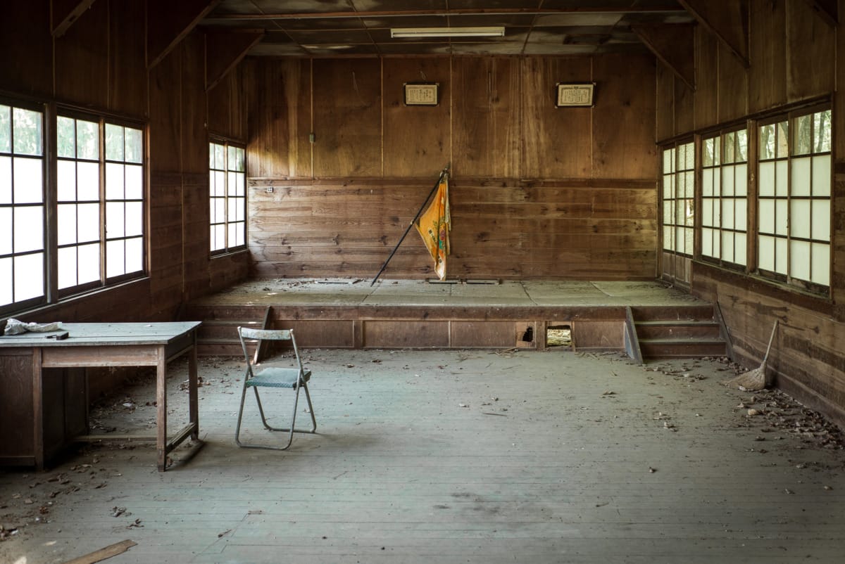 An abandoned Japanese village in the mountains