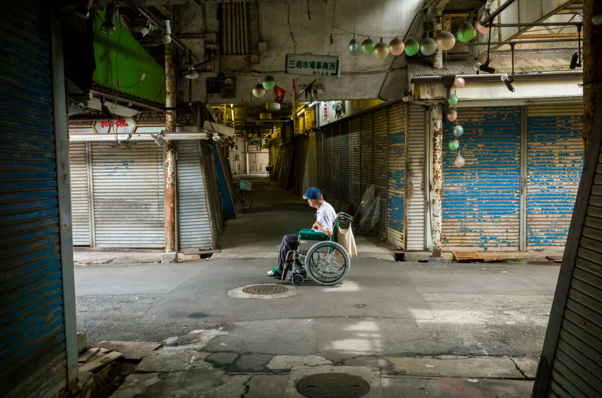 A striking and dilapidated old Japanese shopping street