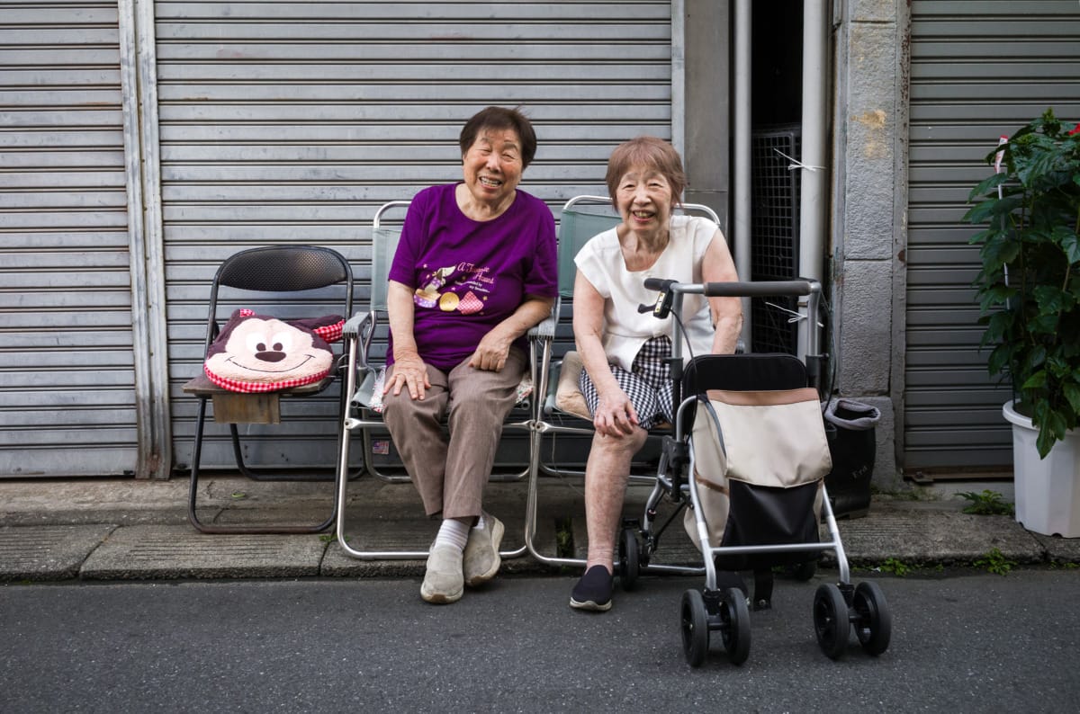 Early Summer Tokyo street scenes