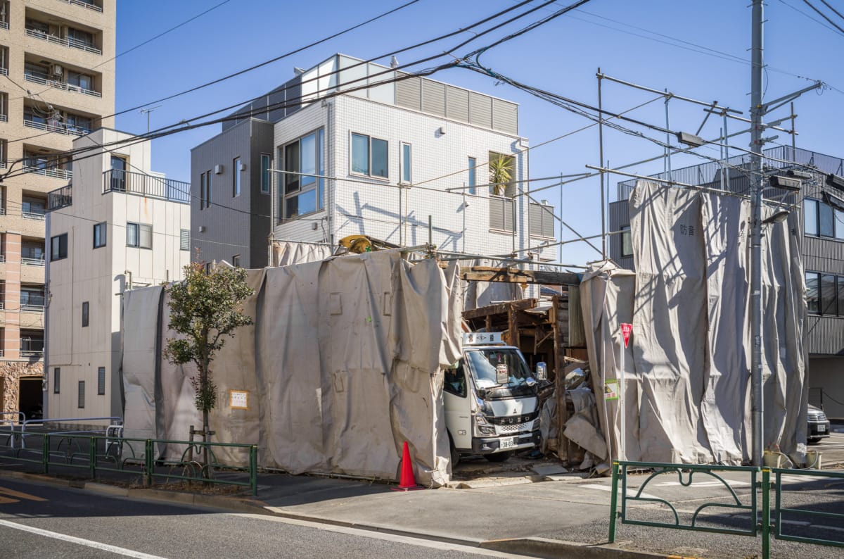 The end of a traditional old Tokyo sweet shop