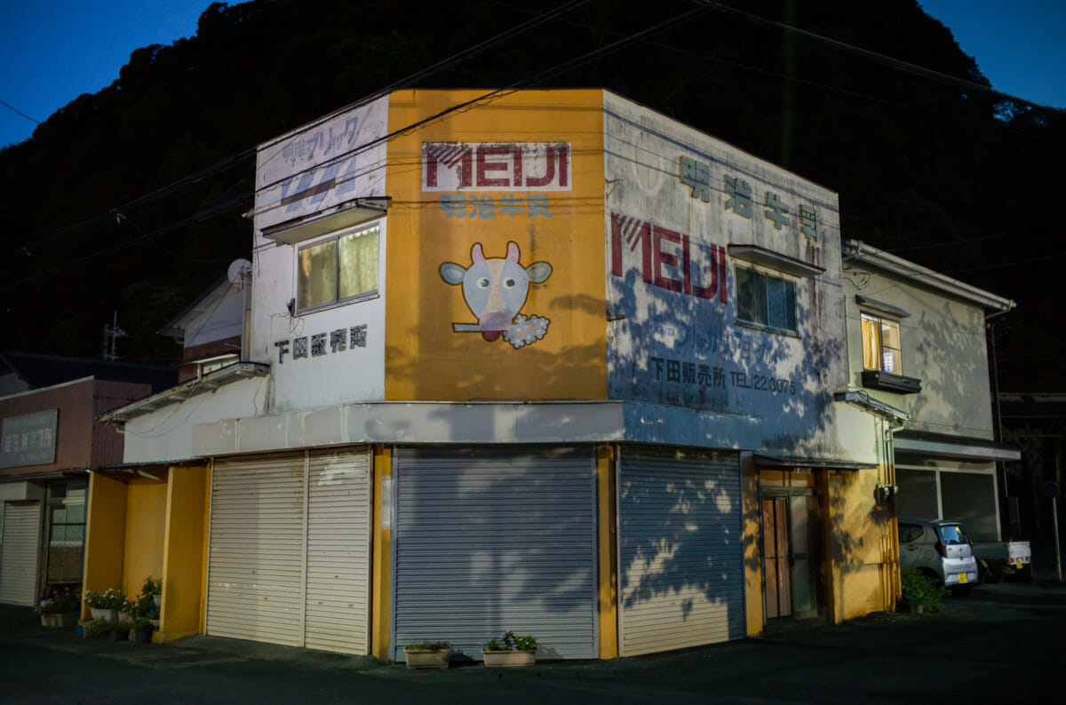 Faded scenes from a few Japanese coastal towns