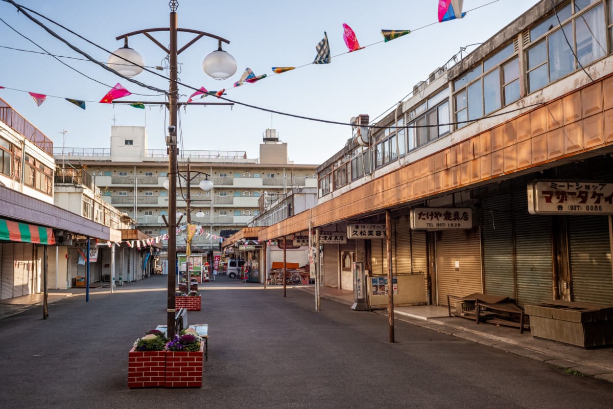 An old and mostly shuttered Tokyo shopping centre