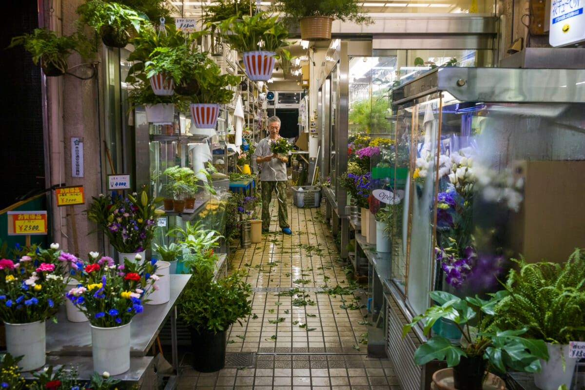 old Japanese shops at night