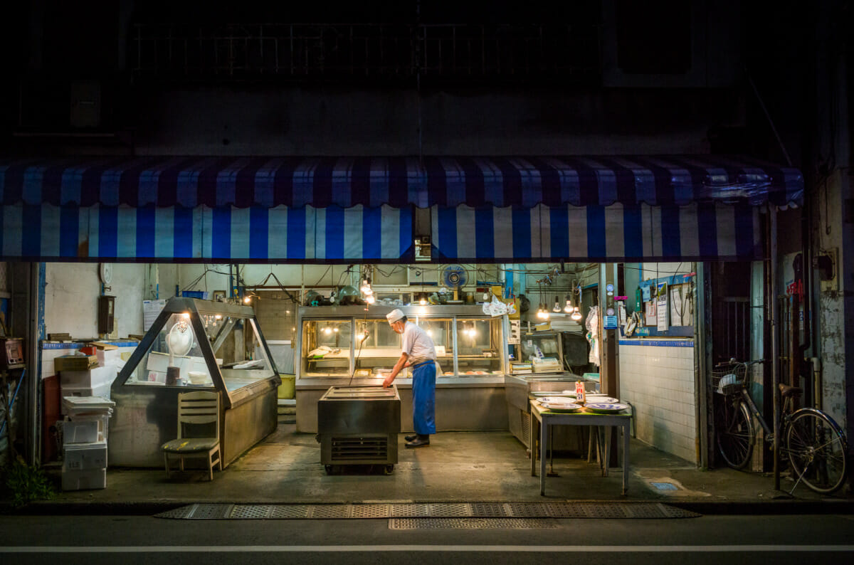 old Japanese shops at night