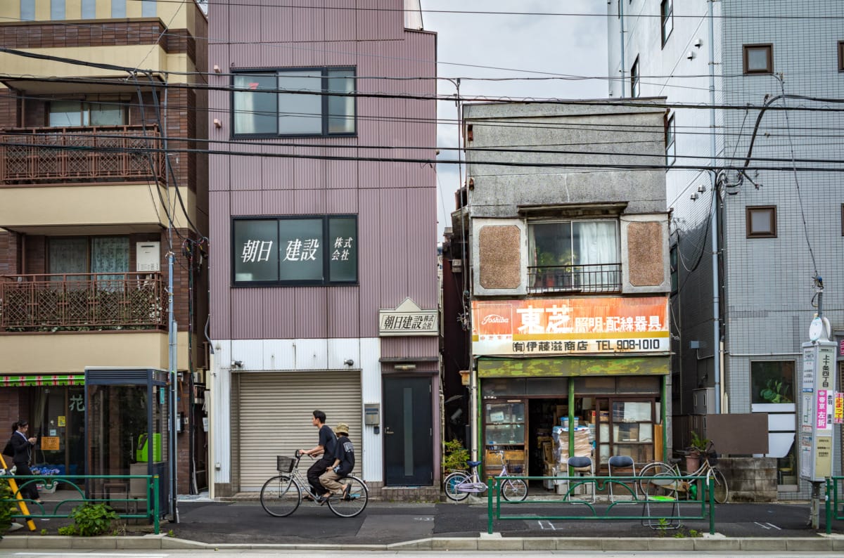 The colours and contrasts of north Tokyo