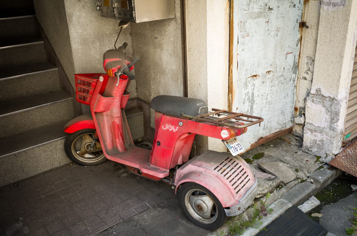 The colours and contrasts of north Tokyo