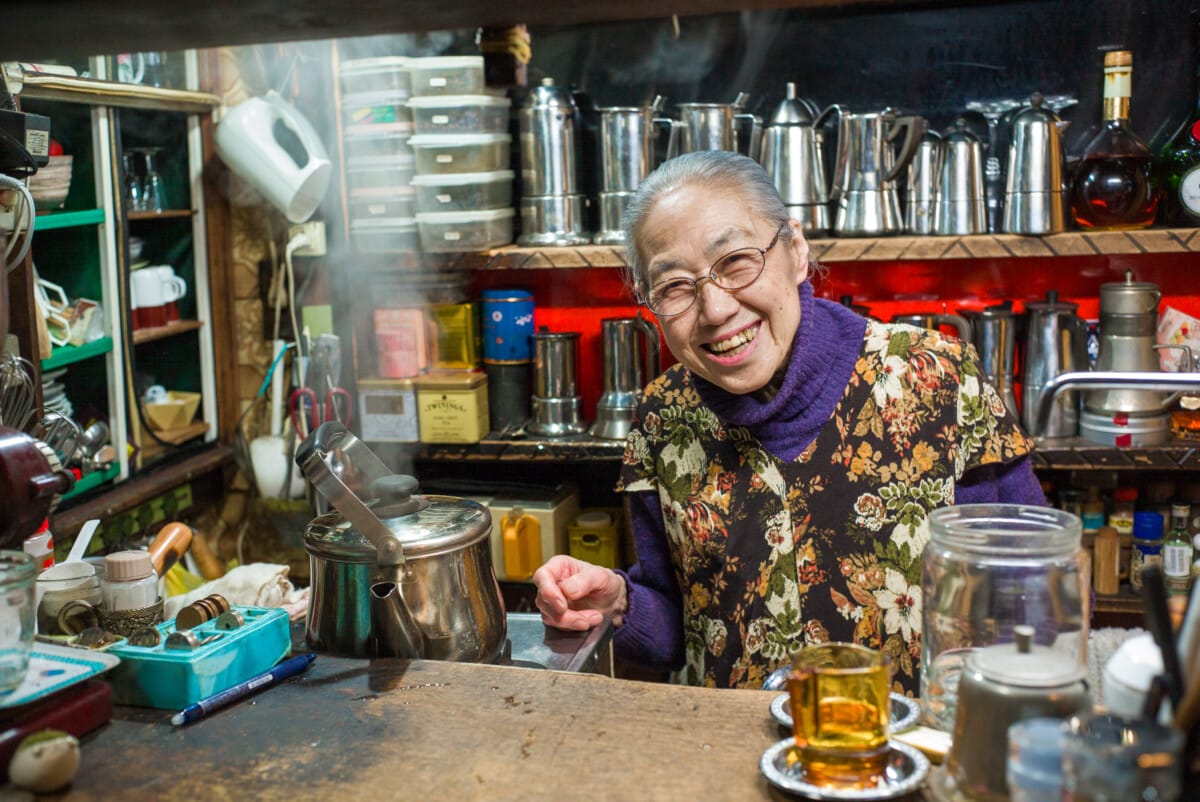 An old Tokyo coffee shop and its owner