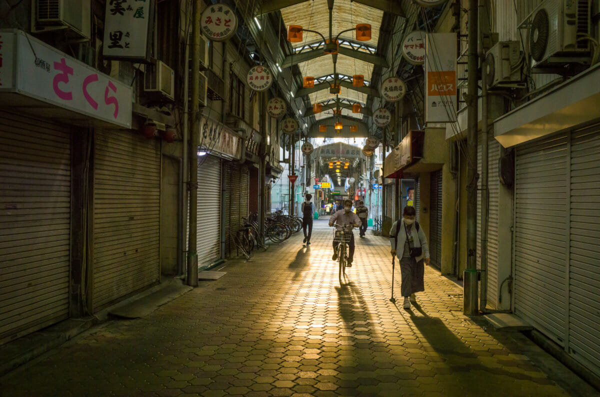 the incredible old covered shopping streets of Osaka