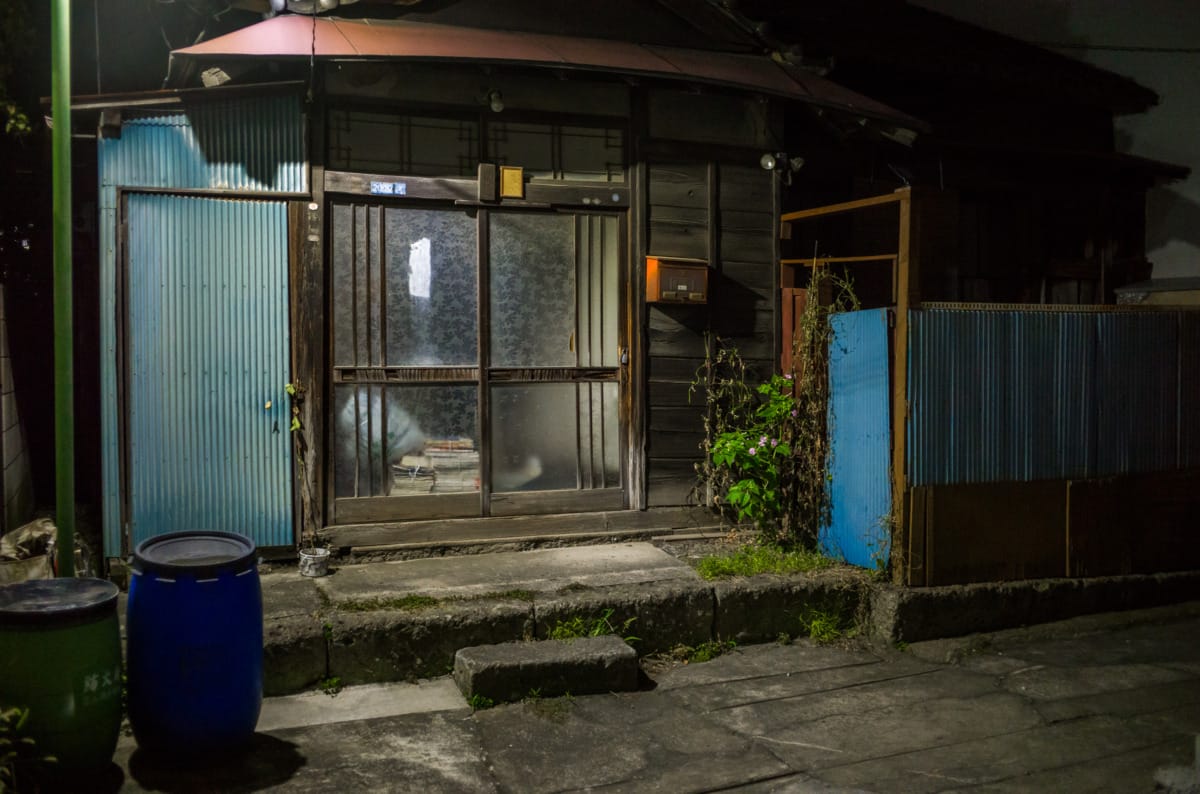 Quiet eastern Tokyo scenes after dark