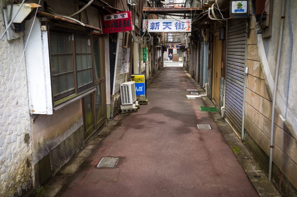 Quiet scenes from the similarly quiet side of a Japanese city