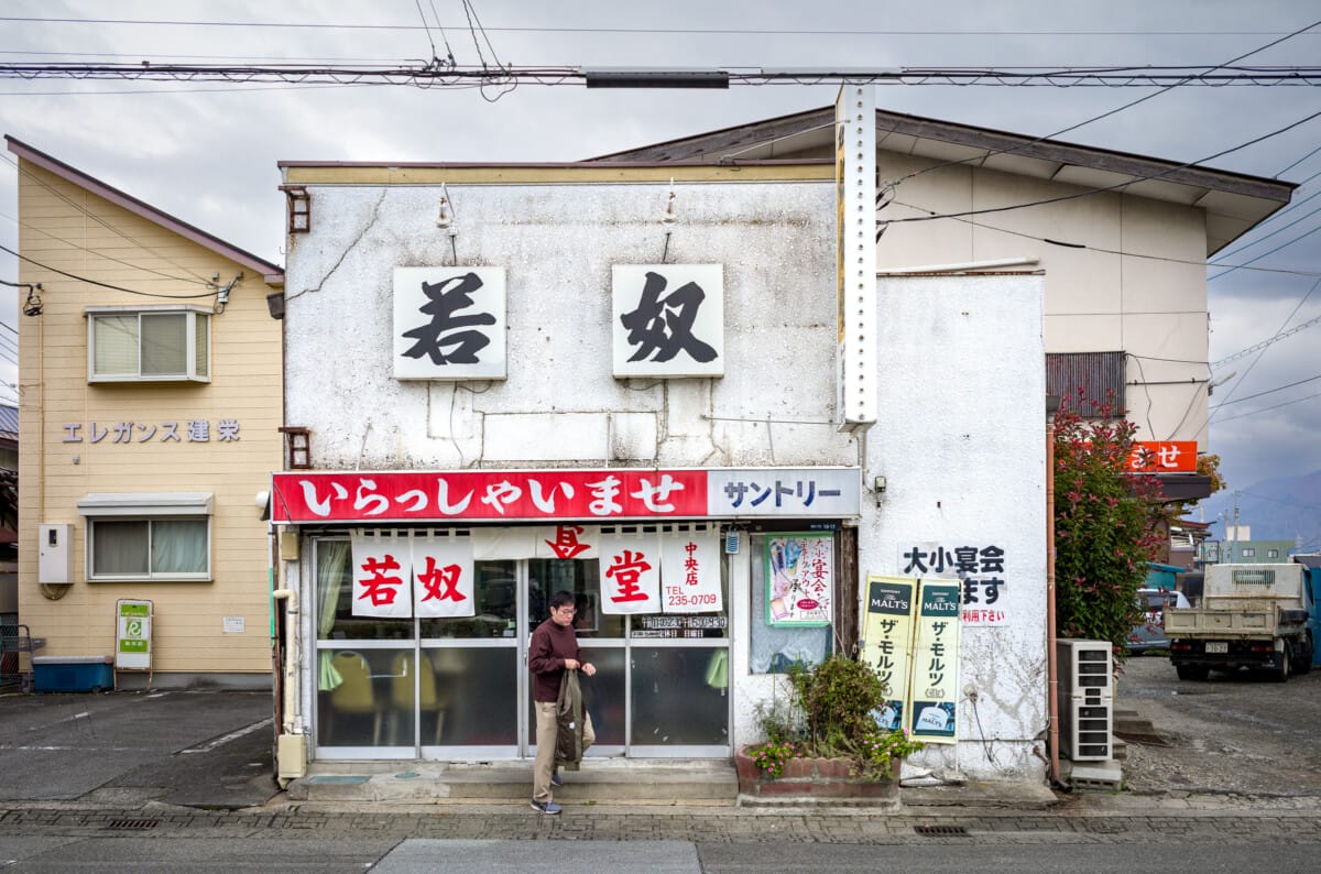 Quiet scenes from the similarly quiet side of a Japanese city