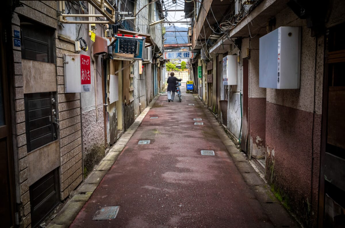 Quiet scenes from the similarly quiet side of a Japanese city