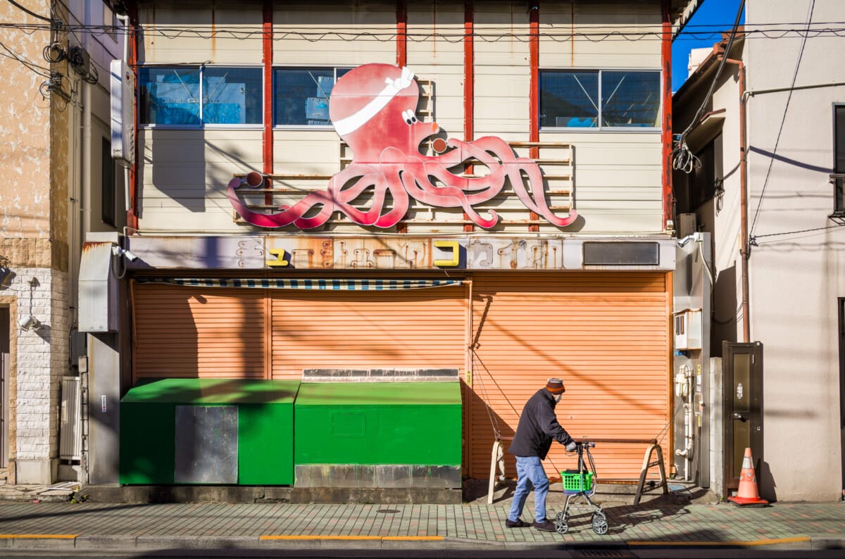 Sights from a more rundown side of Tokyo