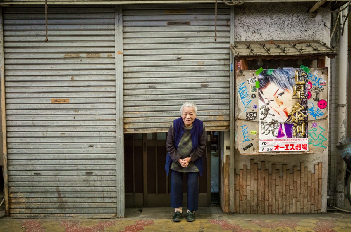 Timeless Osaka photowalks